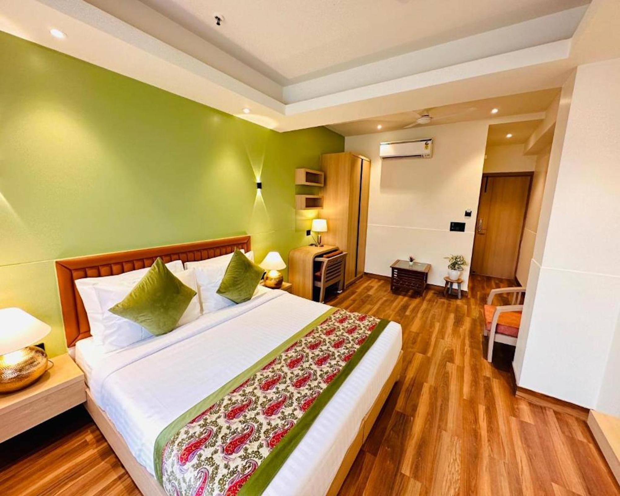 Crown Hotel Agra Near Taj Mahal Eksteriør bilde