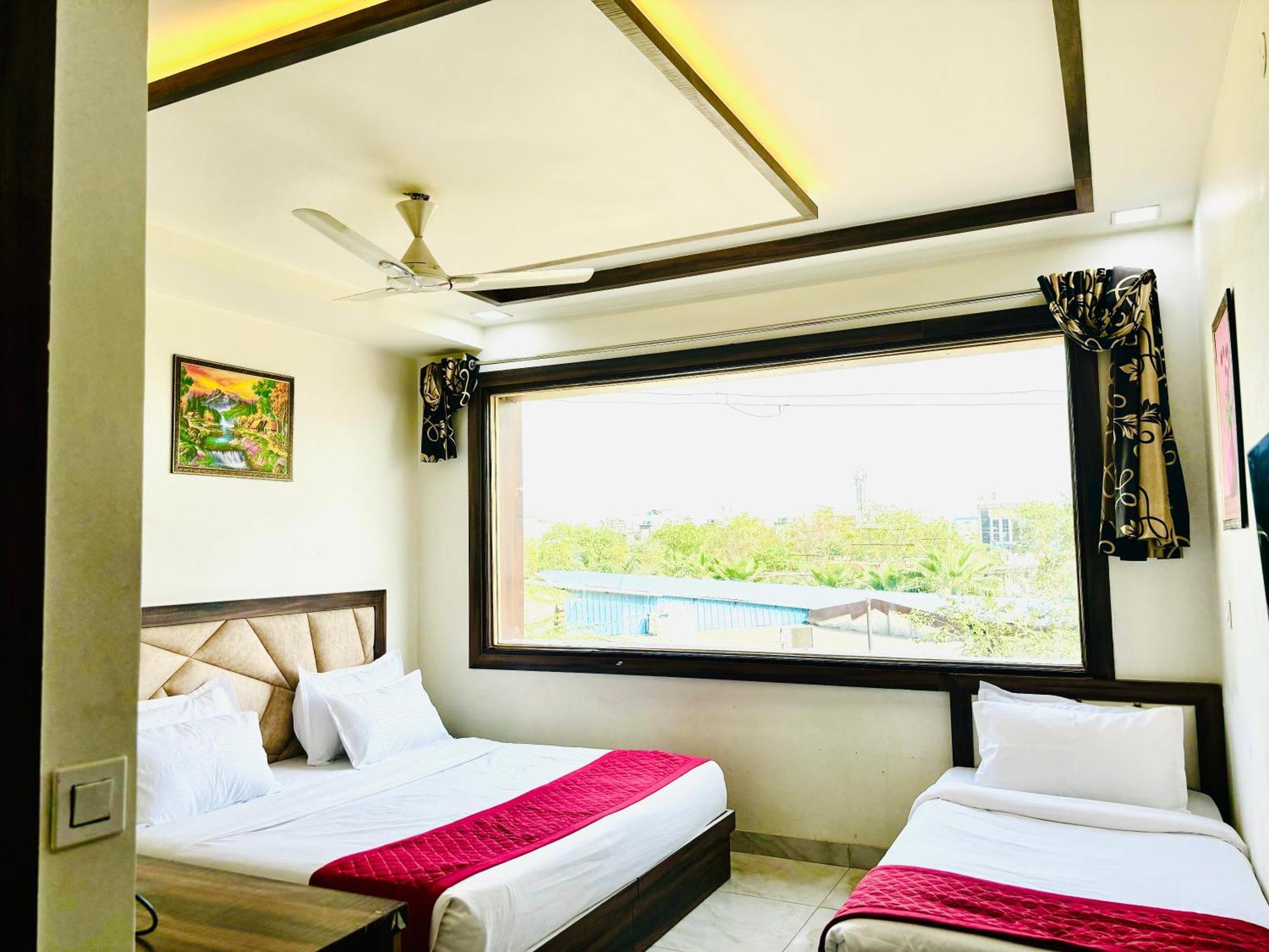 Crown Hotel Agra Near Taj Mahal Eksteriør bilde