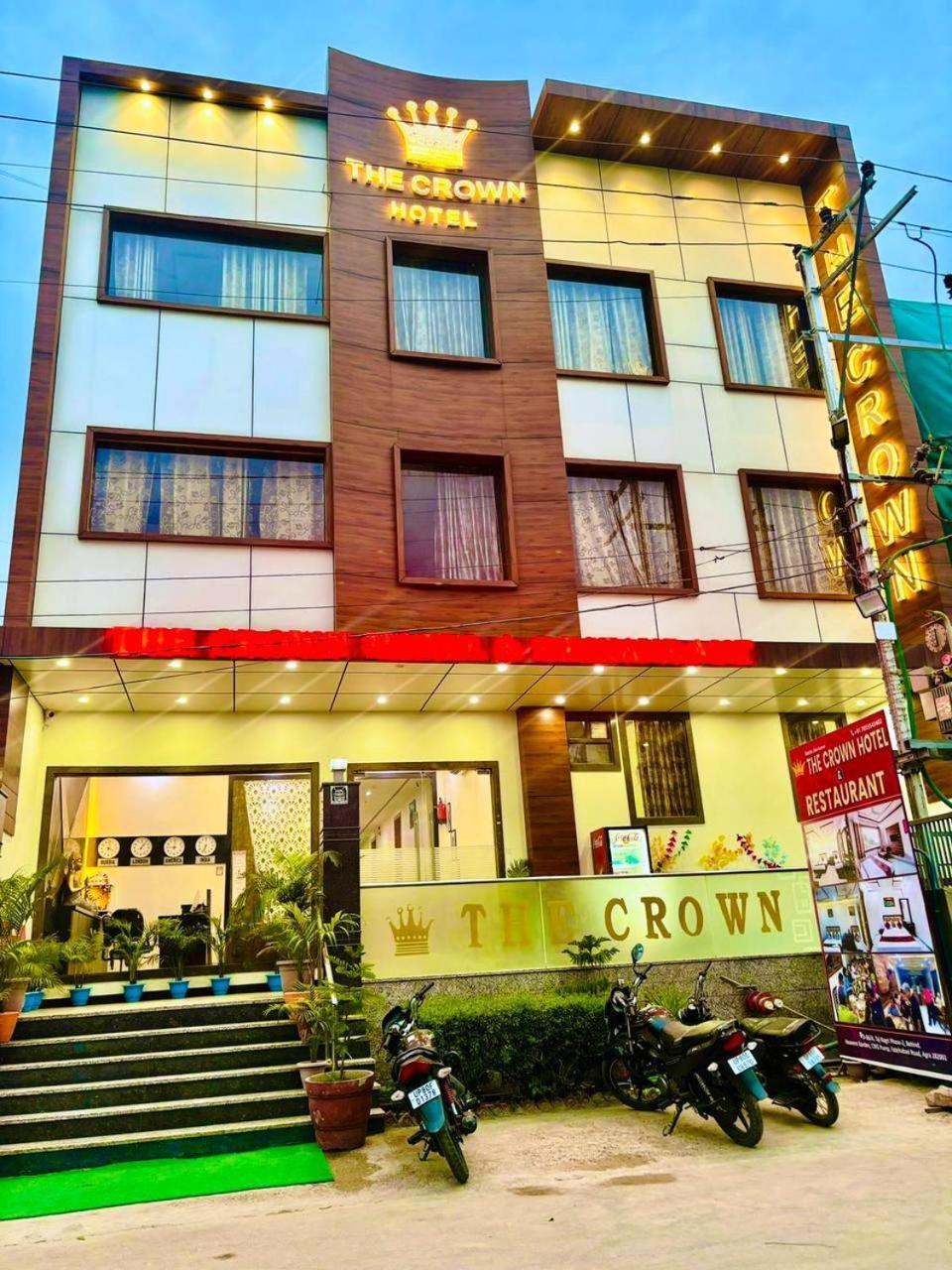 Crown Hotel Agra Near Taj Mahal Eksteriør bilde